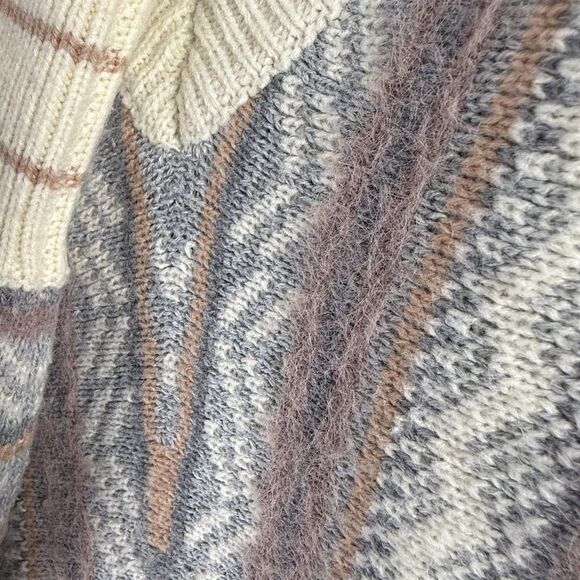 Lot of 2 POL Oversized Womens Sweaters | Peace Sign, Aztec V Neck Pullovers - Picture 12 of 14